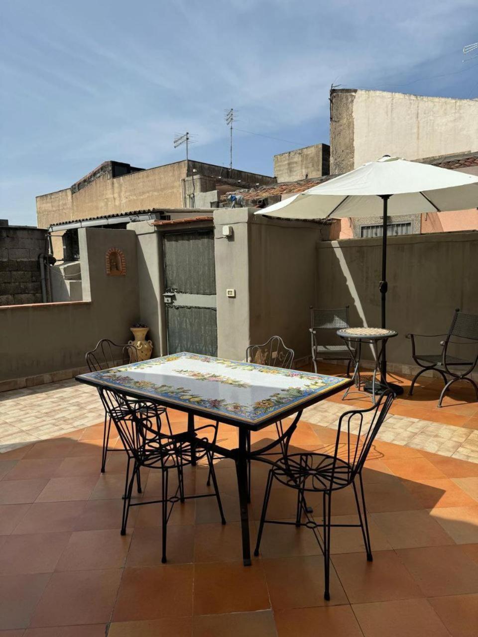 Appartement La Casa Del Mulino à Catane Extérieur photo