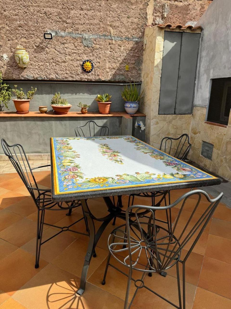 Appartement La Casa Del Mulino à Catane Extérieur photo